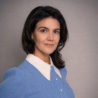 a photograph of Heather Robertson