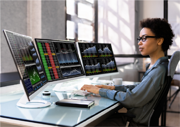 https://4788601.fs1.hubspotusercontent-eu1.net/hubfs/4788601/Ellipse%20Stock%20Website%20Images/61_03-Power%20secure%20governance_Enable%20efficient%20board.jpg