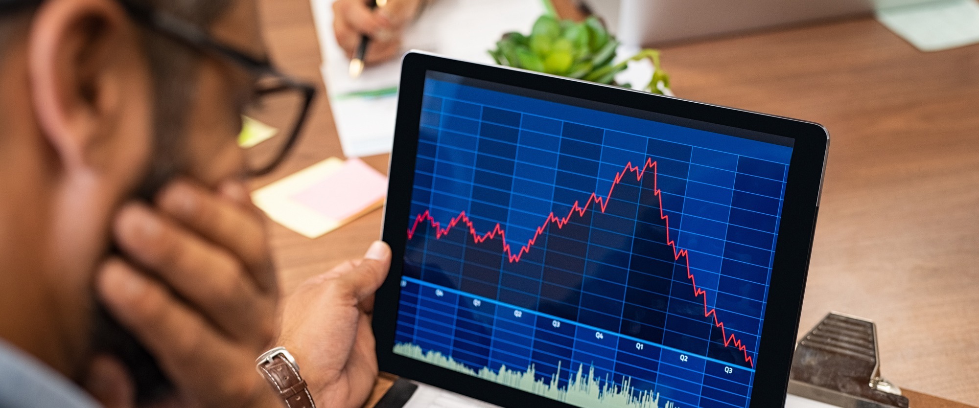 Warehouse workers and stock management